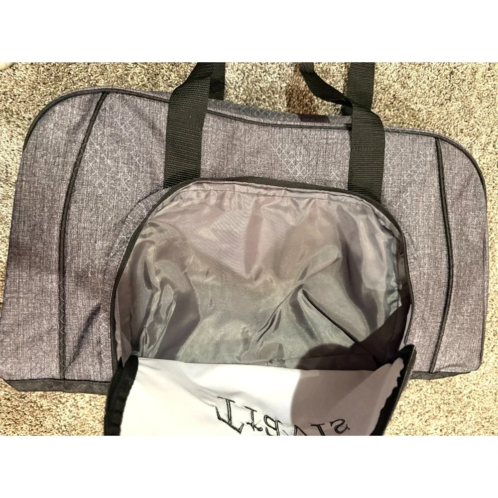 Thirty One All Packed Duffle Gym Sports Bag Duffel Monogram TRAVIS NEW Shoe Area